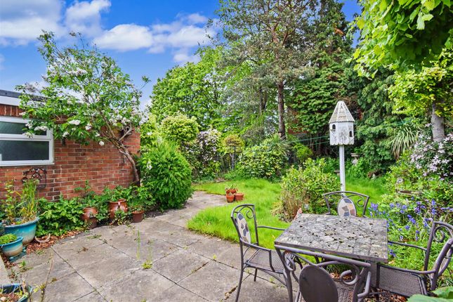 22, The Hawthorns, East Boldon photo 4