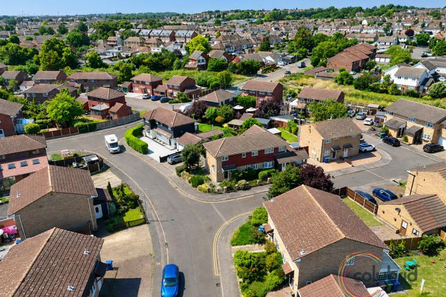 1, Mallow Court, Grays photo 2