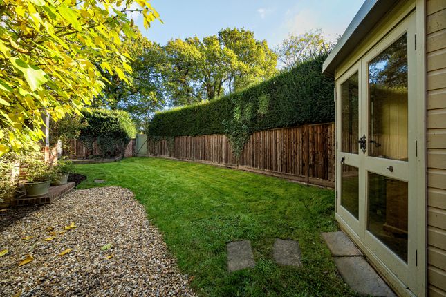 1 Ramster Cottages, Petworth Road, Chiddingfold photo 4