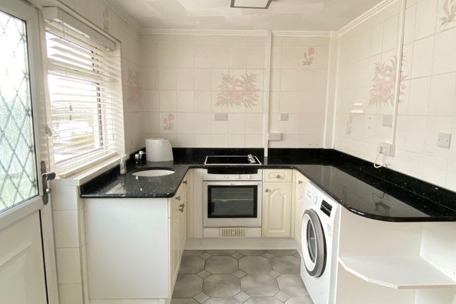35, Stratton Way, Neath photo 3