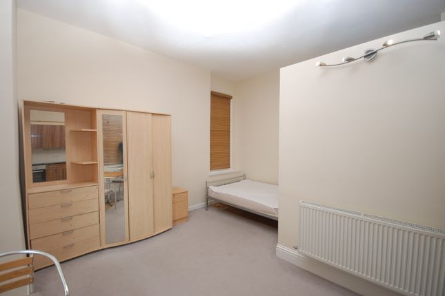 Studio to rent in 23 Church Hill, Leamington Spa, Warwickshire