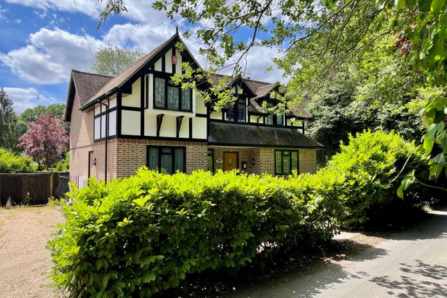 Goose Green Cottage, Clockhouse Lane West, Egham photo 2