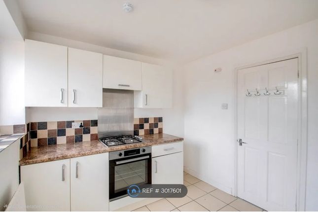 Commonside, Brierley Hill photo 5