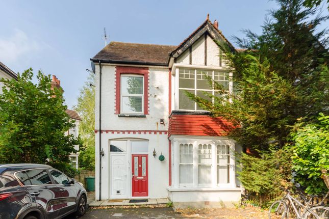 Flat to rent in St James Road, Sutton