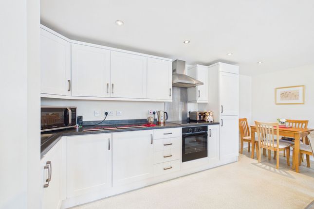 16 Falcon Court Irish Street, Whitehaven photo 4