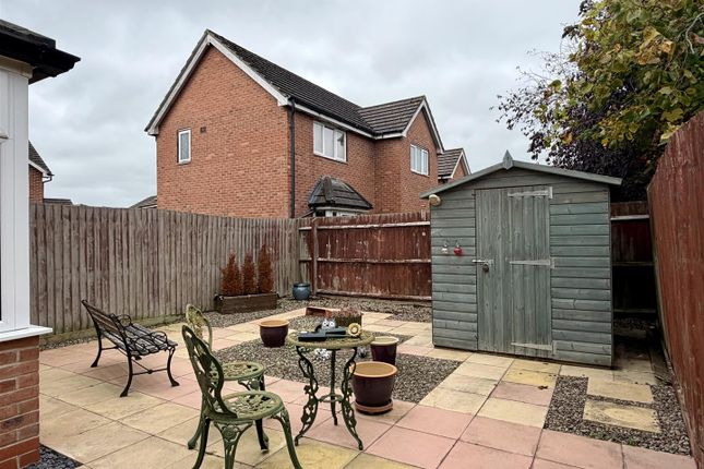 21, Meadow Close, Hereford photo 3