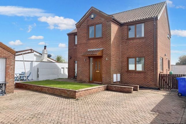 Thumbnail Detached house for sale in Withernsea Road, Hollym, Withernsea