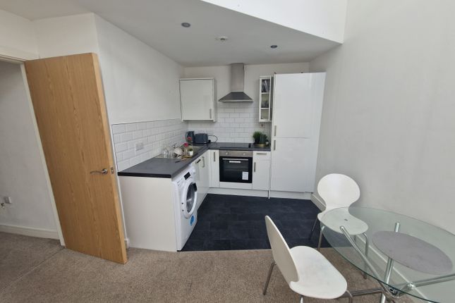 1 bed flat to rent in Law Russell House, 63 Vicar Lane, Bradford, West Yorkshire BD1