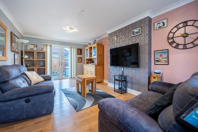15, Springwalk, Lesmahagow photo 3
