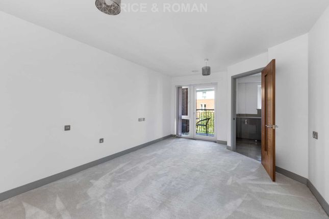 Flat for sale in Augustus House, Virginia Water