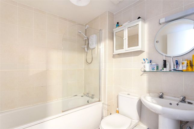 Property for sale in Kipling Drive, Colliers Wood, London SW19 - Zoopla