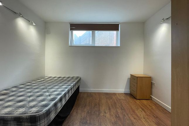 Flat 5, Leicester photo 4
