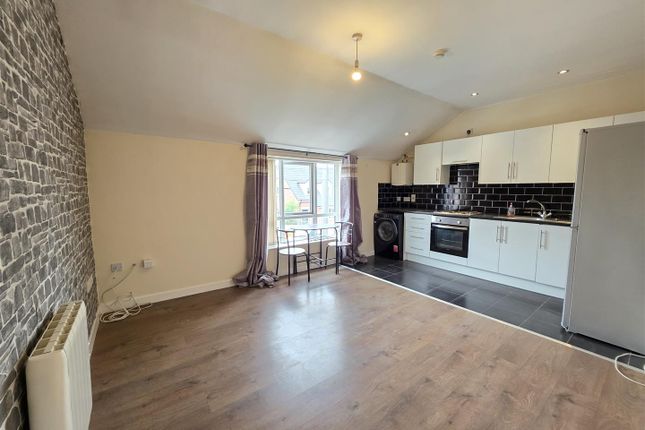 27A, High Street, Doncaster photo 4