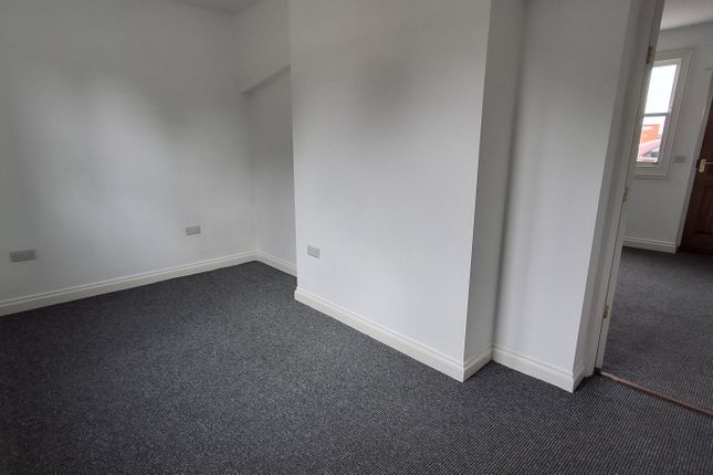 47b, SLEAFORD photo 5