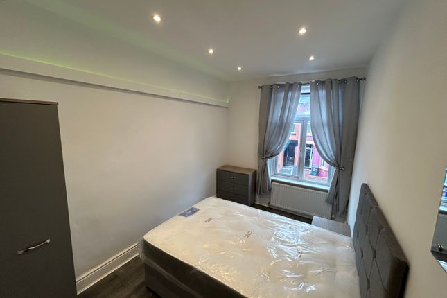 10, Carlton Road, Salford photo 5