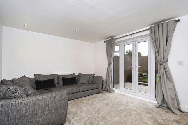 7 Wilding Drive, Chorley photo 2