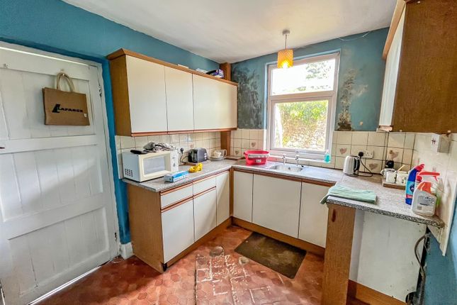 1, Greenhurst, Buxton photo 4