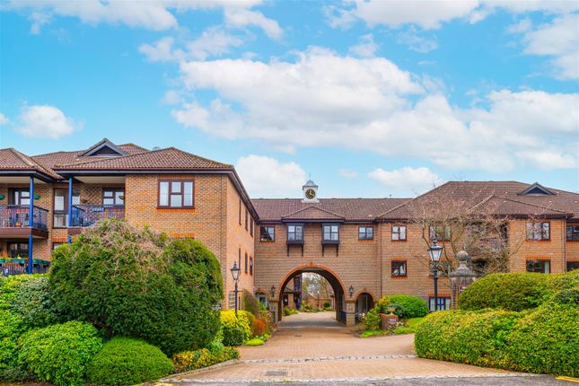 Flat for sale in Wraymead Place, Wray Park Road, Reigate