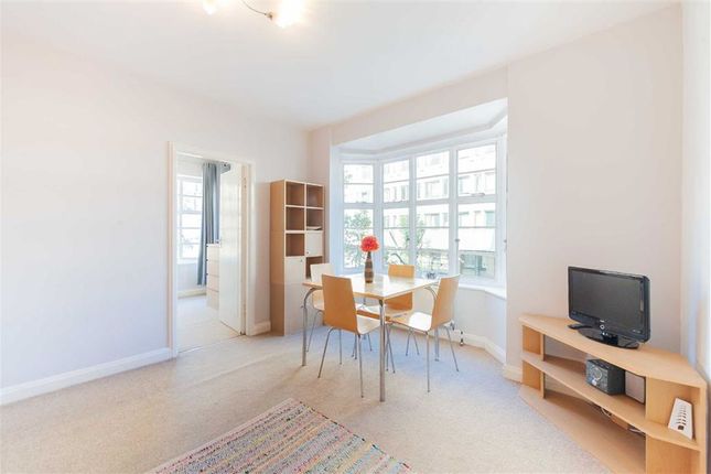 Flat for sale in Petty France, London