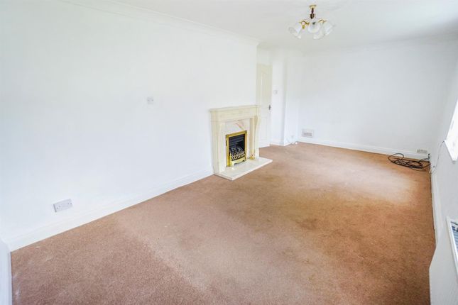 39, Emmett Carr Lane, Sheffield photo 3