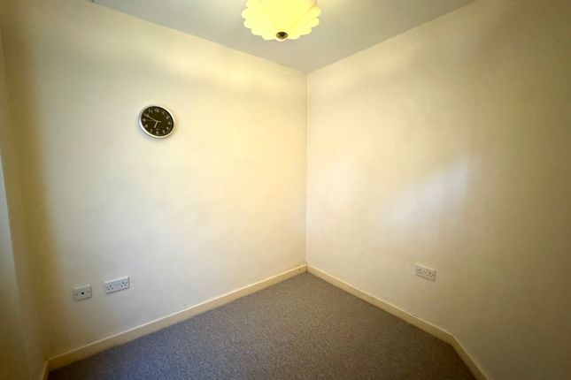 Town house to rent in Hunger Hill Lane, Whiston, Rotherham