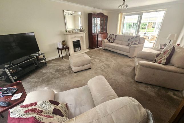 6, Priory Gardens, Tavistock photo 4