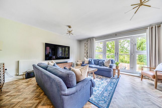 26, Croft Road, Westerham photo 2