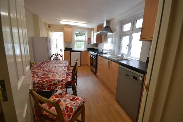 Terraced house to rent in Haldon Road, Exeter