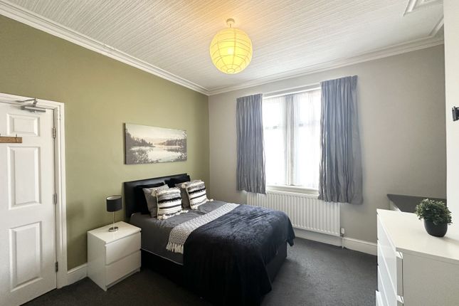 5 Bed, HMO Savile Road, Wakefield