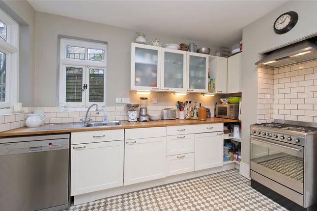 11, Andalus Road, London photo 4