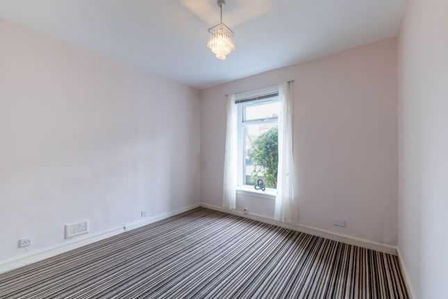 Kirkhill Road, Broxburn photo 4