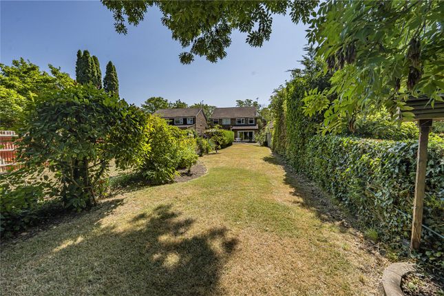 28a, Frays Avenue, Middlesex photo 2