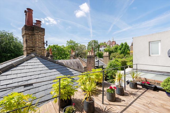 10, Holly Mount, London photo 4
