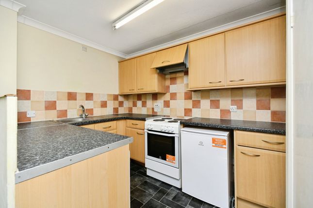 53, The Priory, Patcham photo 3