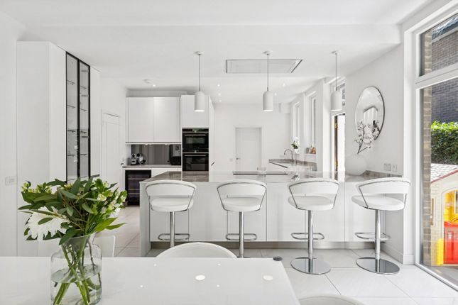 24, Highfields Grove, London photo 4