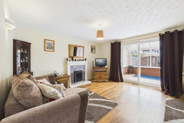 4 Spray Close, Nottingham photo 2