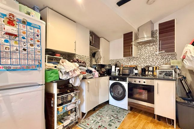 Flat 4 Oswald House, Queens St, Reading photo 3