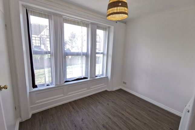 Flat to rent in Gordon Road, Boscombe, Bournemouth