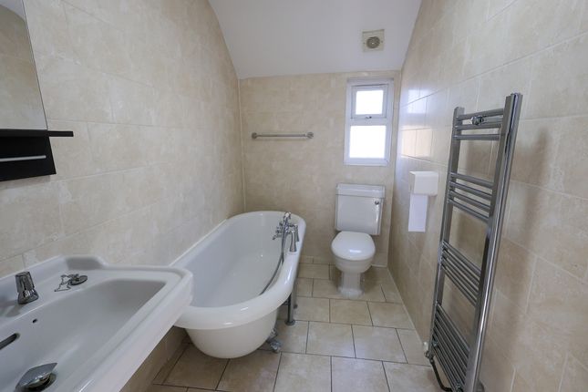 6, Park Road, Leyton photo 4