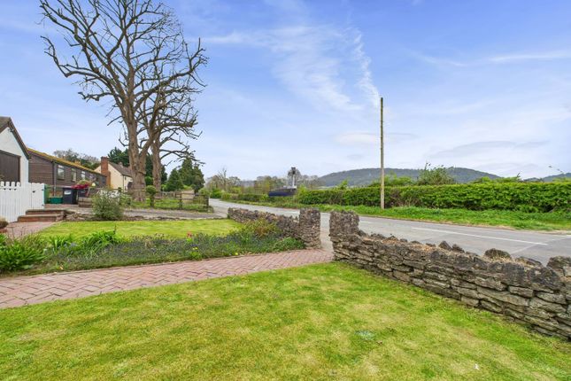Rose Cottage, 16, Telford photo 2