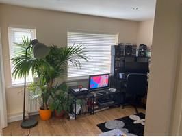 Flat to rent in Moore Road, Crystal Palace