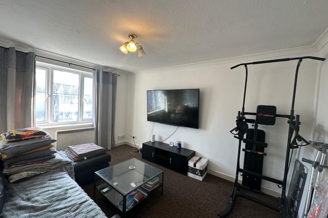 Flat 8 Melbourne Court,, Melbourne Court, Tilbury photo 3