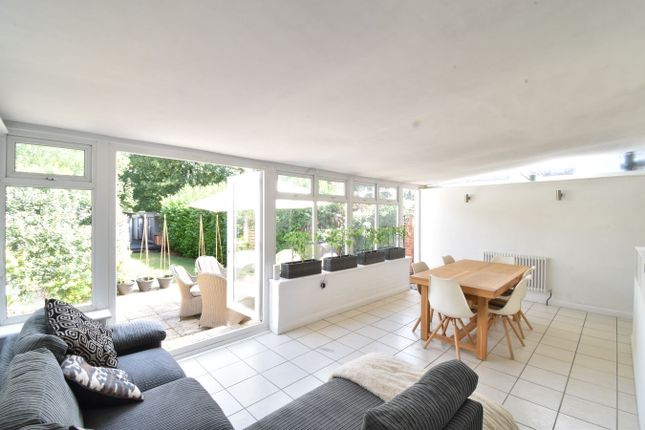 7, Douglas Road, Maidstone photo 4