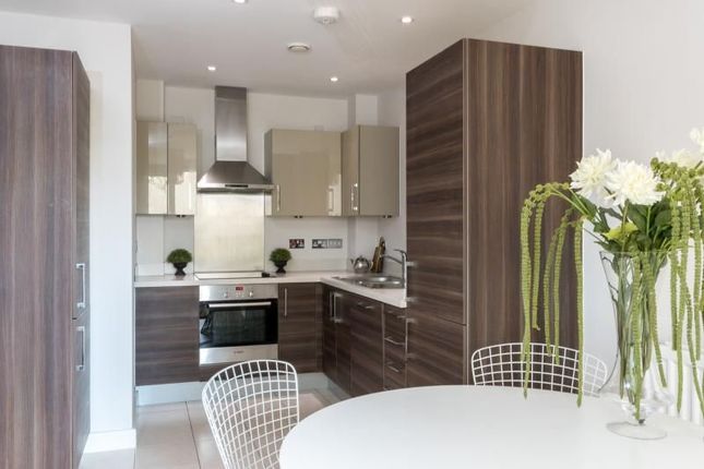 Flat to rent in Highgate, Longmead Terrace, Bath