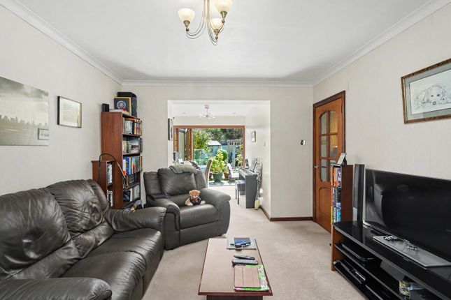 44, Central Avenue, Enfield photo 4