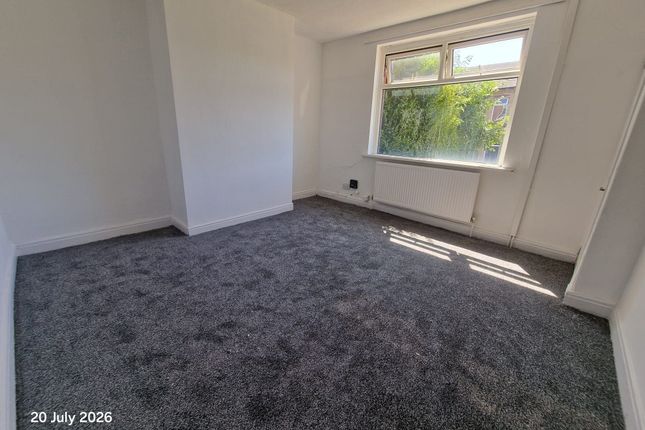 65 Walkley Lane, Heckmondwike photo 2