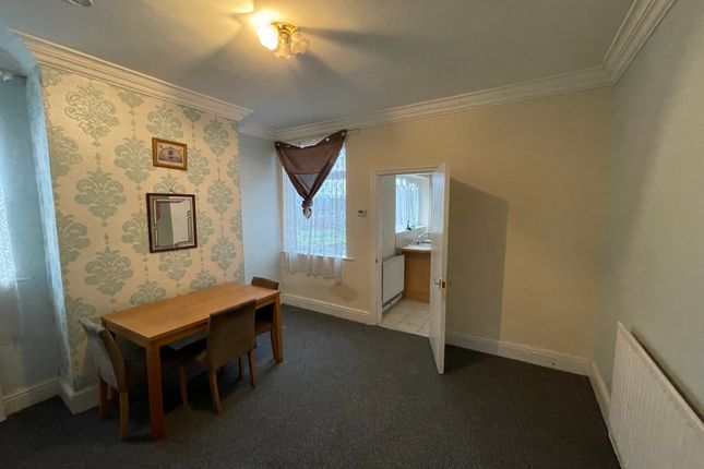 112, Doncaster Rd, East Dene photo 3