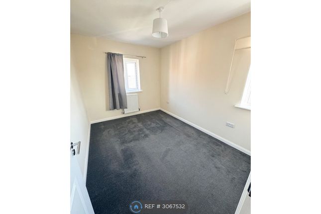 Falcon Crescent, Queens Hills, Costessey, Norwich photo 3