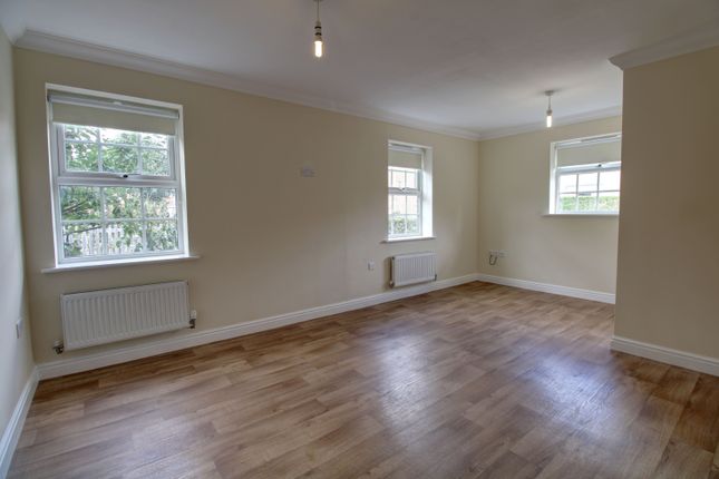 68, Mayhew Road, Woodbridge photo 4