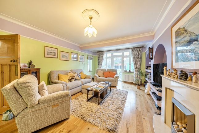 7, Elm Grove, Harrow photo 2